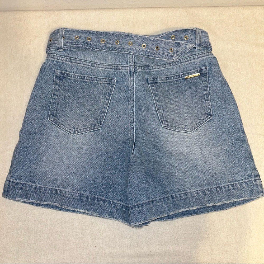 Michael Kors Denim Belted Shorts‎ Size 6 - Picture 2 of 10